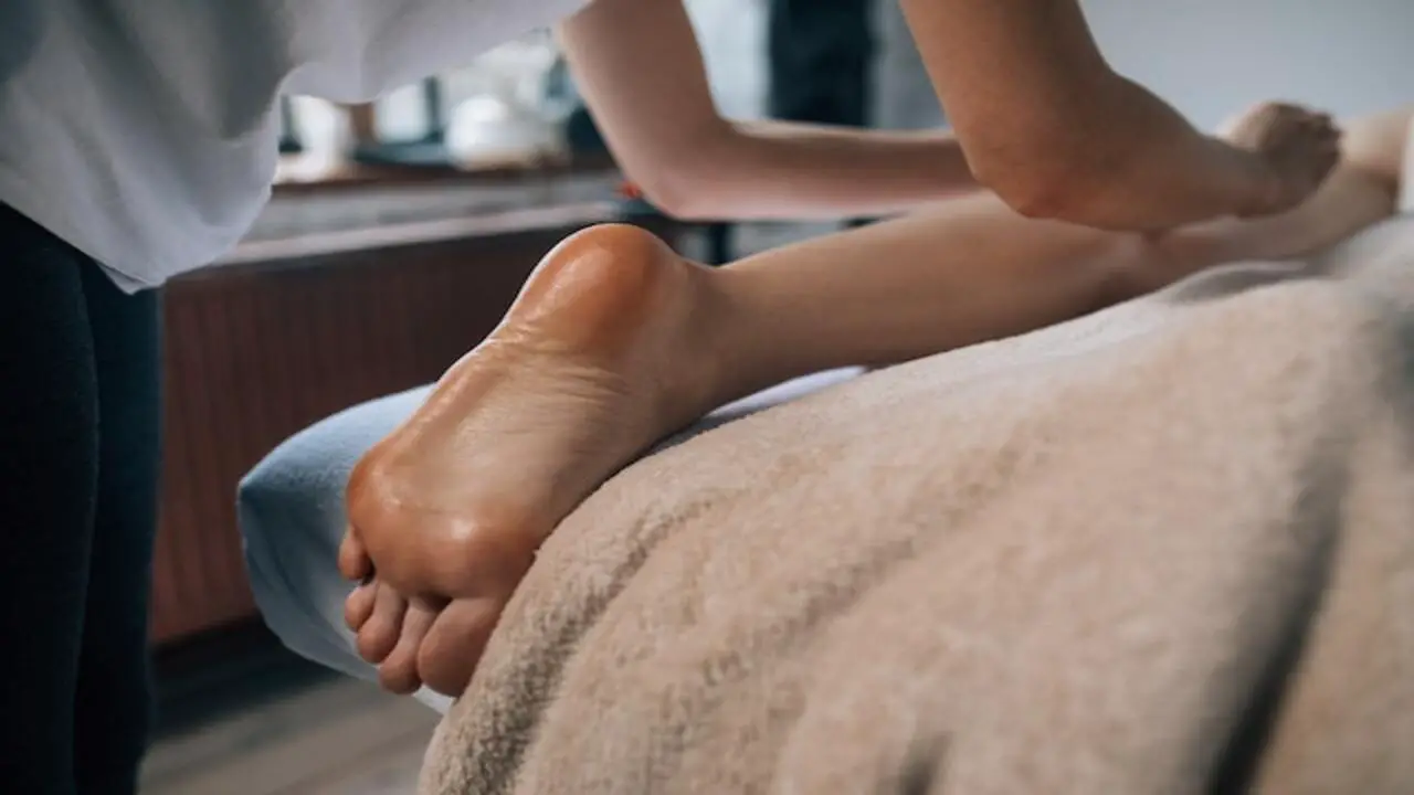 Thai Foot Massage (Incorporating Stretching And Compression)